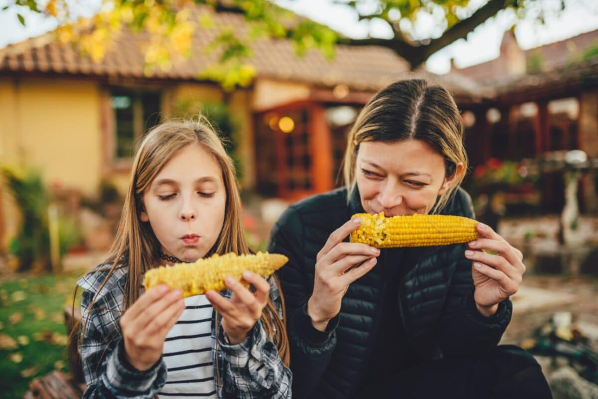 Sensory-Friendly Food: A Guide for Grown-Ups and Kids Alike