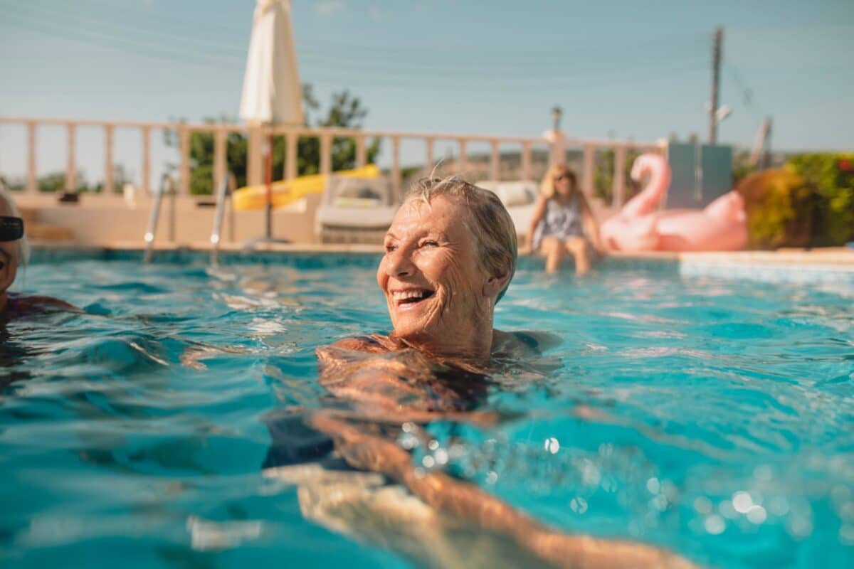 26 Surprising Habits of Happy Older Women